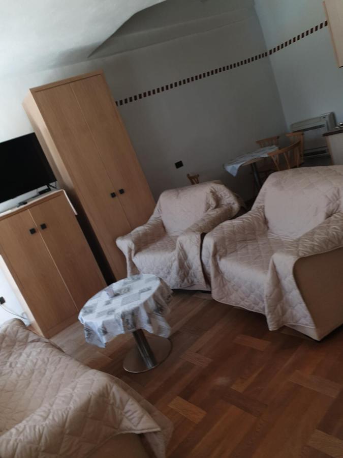 Smartno Apartmaji Sobe Josko公寓 外观 照片
